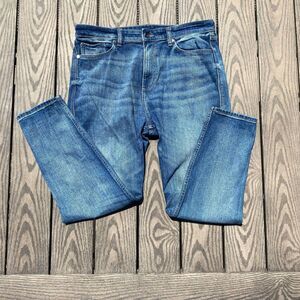 ST Micheal Tapered Vintage Wash Jeans Waist 36 Length 31 Derby Street